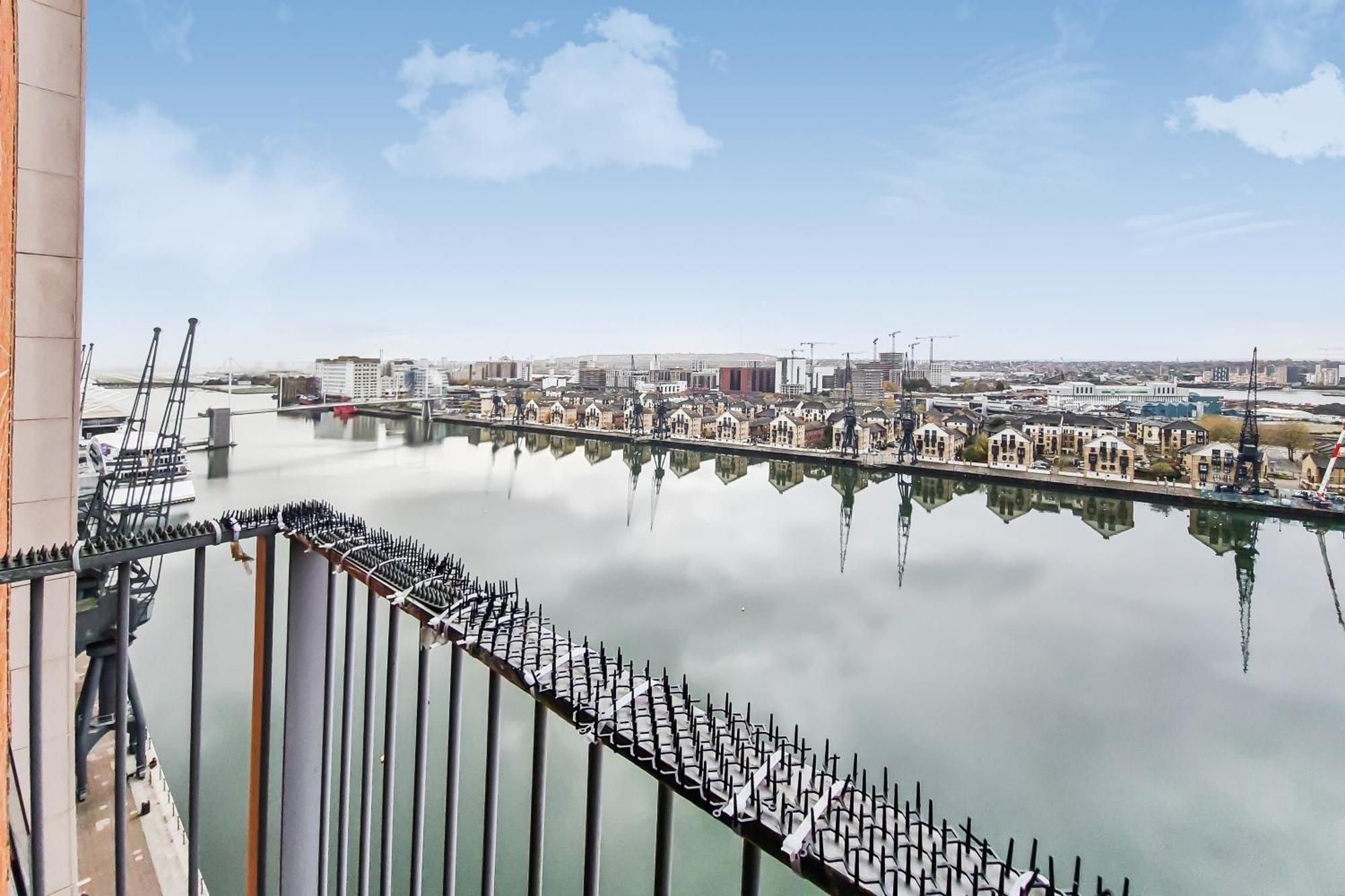 Deluxe Two Bed Apartment With River & City View Londýn Exteriér fotografie
